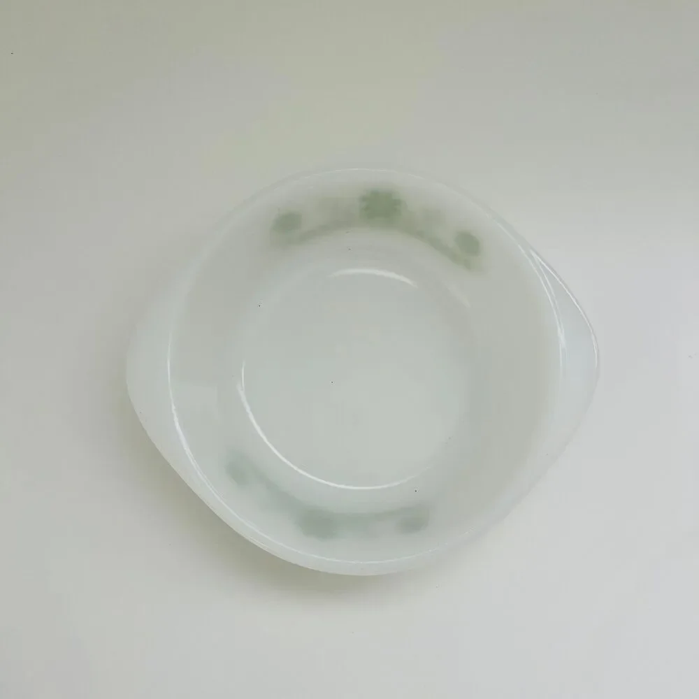 GLASBAKE White Milk Glass Green Daisy Floral Round Casserole Baking Dish 1.5 Qt